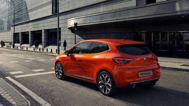 renault_clio_046