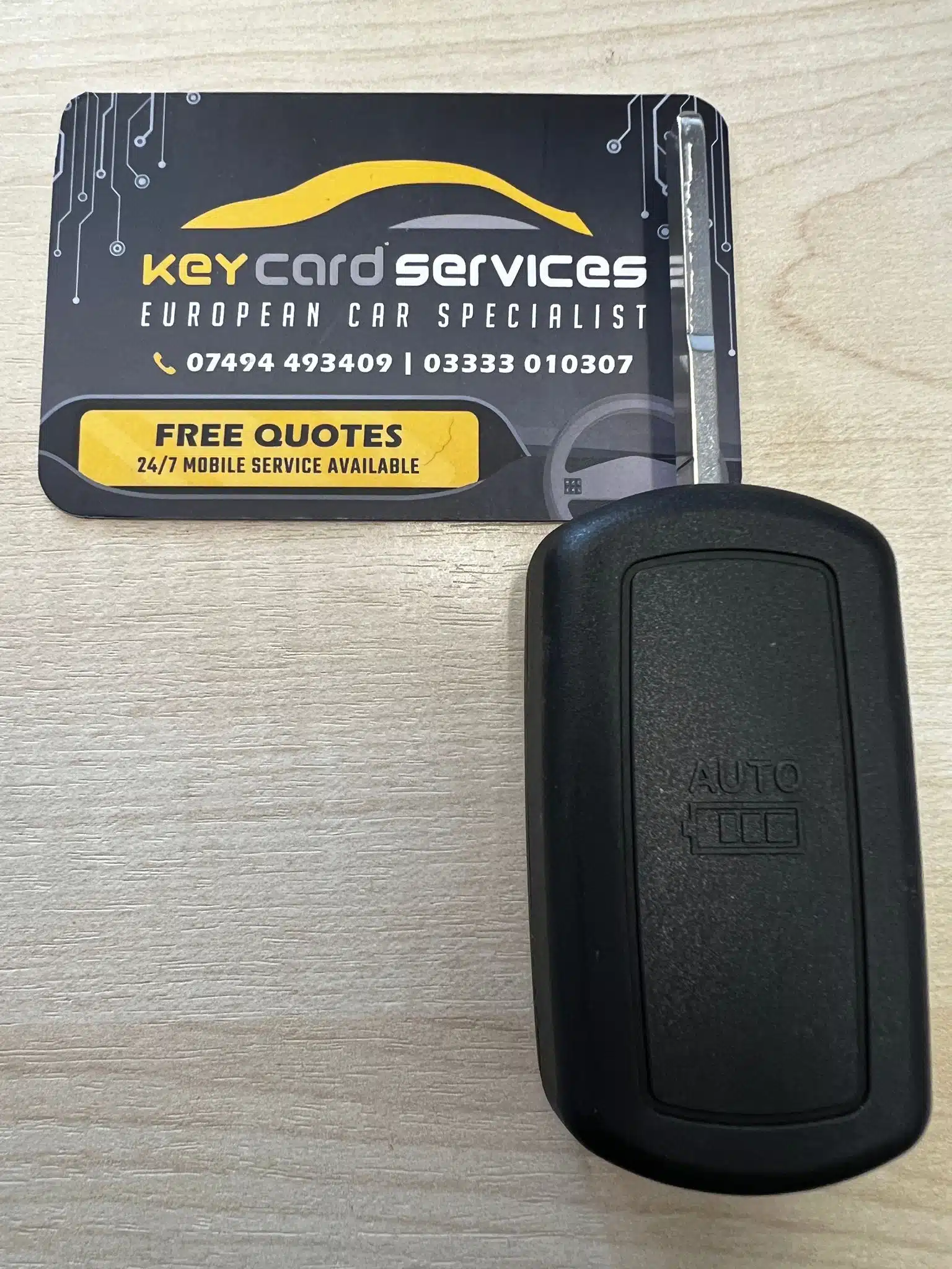 Land Rover / Range Rover Flip Remote Key Fob - Image 2